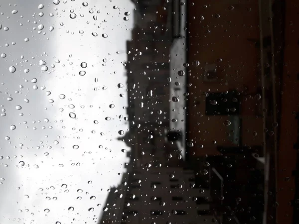 Een Geweldige Fotografie Van Sommige Waterdrops Het Venster Zomerregen Stad — Stockfoto