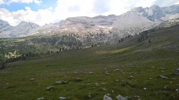 Ένα Καταπληκτικό Λεζάντα Από Βουνά Της Trentino Μια Υπέροχη Θέα — Φωτογραφία Αρχείου