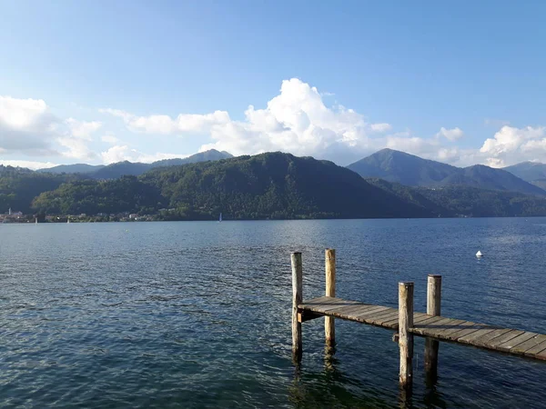 Καταπληκτικό Ταξίδι Στο Piemonte Απίστευτη Θέα Λίμνη Orta Μέρες Του — Φωτογραφία Αρχείου