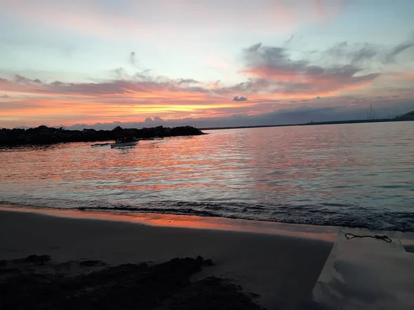 Ein Atemberaubender Sonnenuntergang Über Dem Meer Von Genua Frühlingstagen Mit — Stockfoto