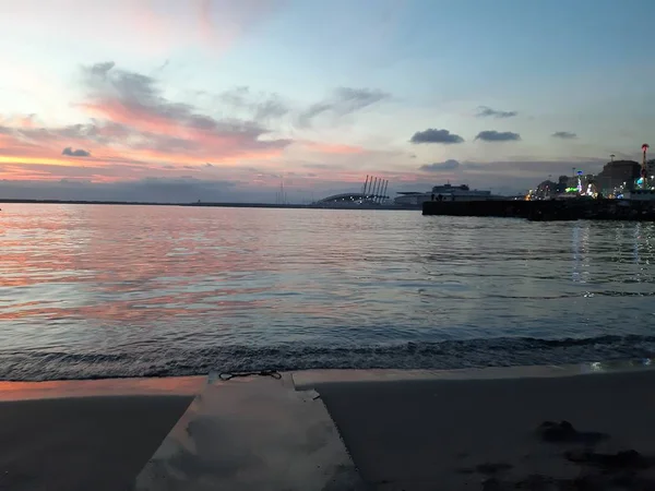 Ein Atemberaubender Sonnenuntergang Über Dem Meer Von Genua Frühlingstagen Mit — Stockfoto