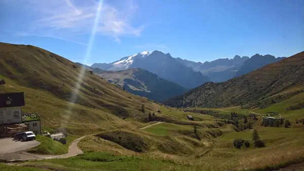 Una Splendida Didascalia Delle Montagne Del Trentino Con Una Splendida — Foto Stock