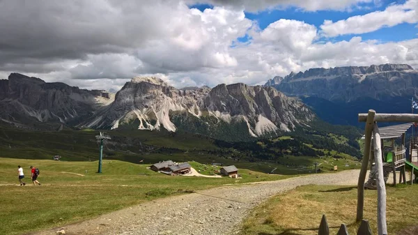 Trentino Dağlarda Brenta Dolomites Yaz Gün Için Büyük Bir Gösterim — Stok fotoğraf