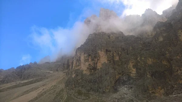 Een Geweldige Bijschrift Van Bergen Trentino Met Een Geweldig Uitzicht — Stockfoto