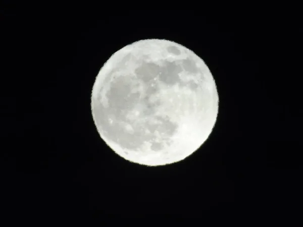 Una Fotografía Asombrosa Luna Llena Sobre Ciudad Génova Por Noche — Foto de Stock