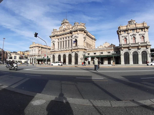 Een Geweldig Uitzicht Pld Station Van Genua Het Najaar Met — Stockfoto