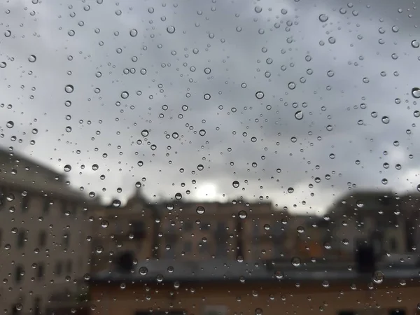 Rom Italien 2018 Erstaunliche Bildunterschrift Des Wassertropfeneffekts Über Dem Fenster — Stockfoto