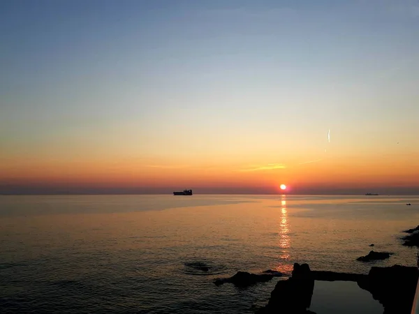 Genova Italy 2019 Amazing Caption Sunset Sea Some Waves City — стоковое фото