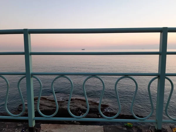 Une Légende Étonnante Petites Vagues Beau Coucher Soleil Avec Reflet — Photo