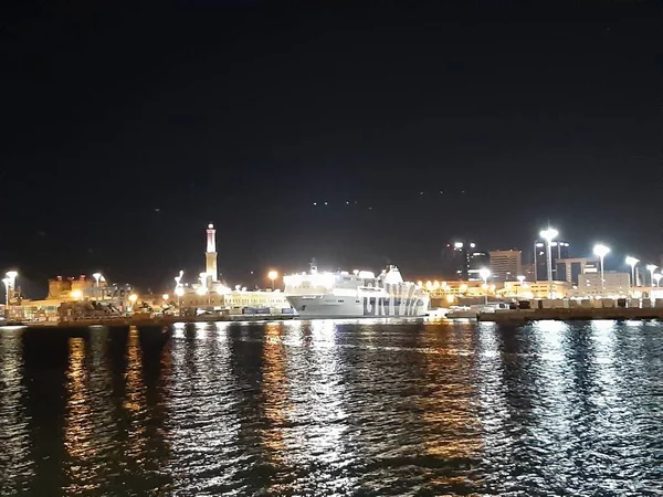 Genova Italien 2019 Fantastisk Bildtext Havet Stranden Genua Natten Våren — Stockfoto