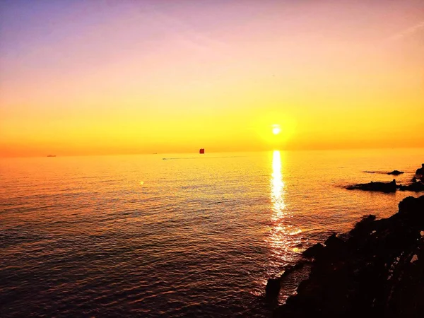 Genova Italia 2019 Orizzonte Del Tramonto Paesaggio Marino Tramonto Sul — Foto Stock