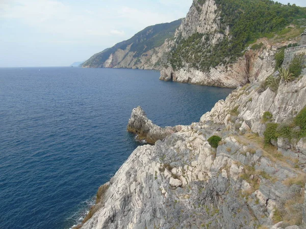 Весенняя Панорама Города Портовенере Пронзительная Вечерняя Сцена Средиземного Моря Фаурия — стоковое фото