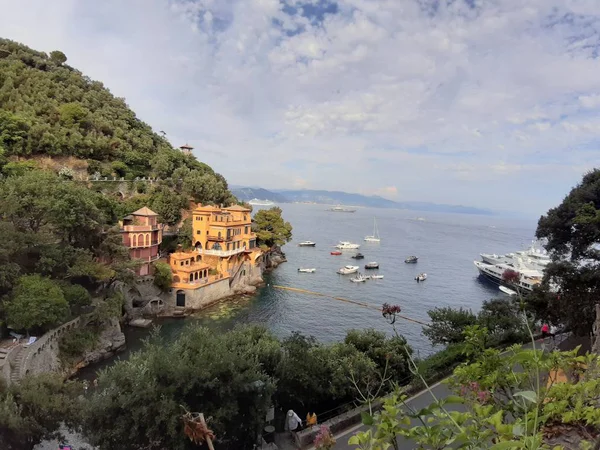 Portofino Itálie 2019 Nádherná Zátoka Pestrobarevné Domy Portofino Sumeru Dnech — Stock fotografie