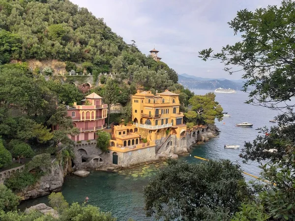 Πορτοφίνο Ιταλία 2019 Όμορφος Κόλπος Πολύχρωμα Σπίτια Στο Πορτοφίνο Μέρες — Φωτογραφία Αρχείου