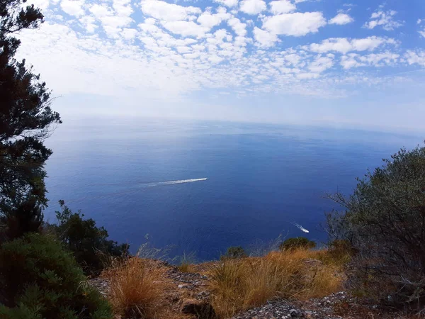 Liguria Italia 2020 Primer Plano Grandes Olas Rompiendo Costa Liguria —  Fotos de Stock