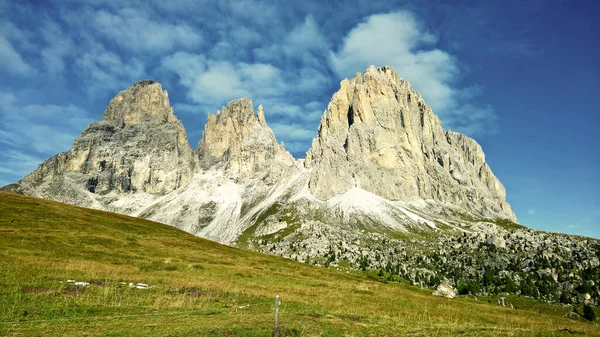 Trentino Alto Adige Włochy 2020 Ceniczne Alpejskie Miejsce Magicznymi Górami — Zdjęcie stockowe