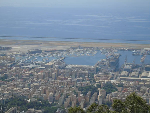 Genova Italië 2020 Prachtig Panoramisch Uitzicht Stad Haven Dam Zee — Stockfoto