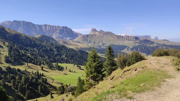 2020 Lugar Escénico Alpino Con Mágicas Montañas Dolomitas Fondo Nubes — Foto de Stock