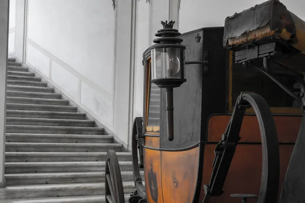 Eski buggie at araba