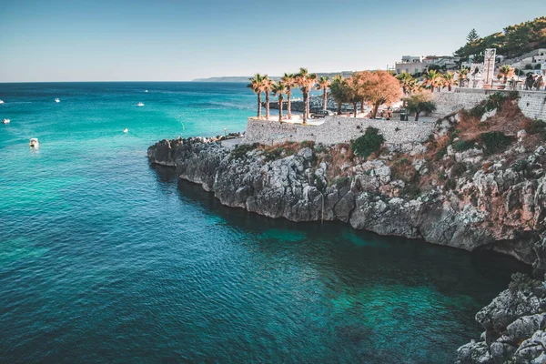 Puglia 'daki Castro Denizi manzarası