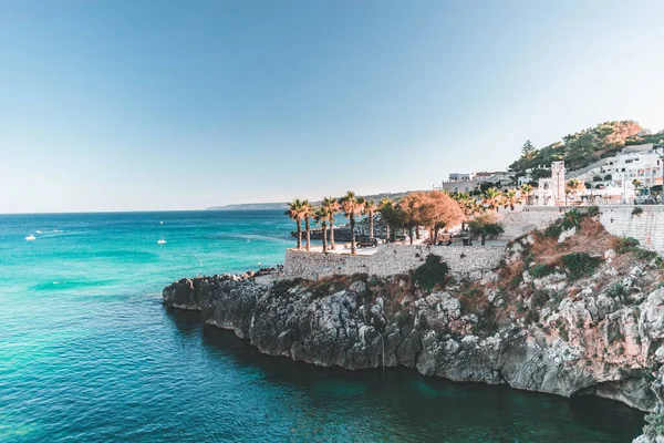 Puglia 'daki Castro Denizi manzarası