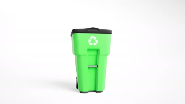 绿色塑料垃圾箱与回收标志 孤立的白色背景 相机在垃圾桶附近滑动 缩放到对象 Fps — 图库视频影像