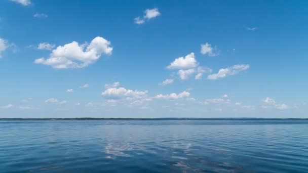 Clouds over the Volga river, timelapse — Stock Video