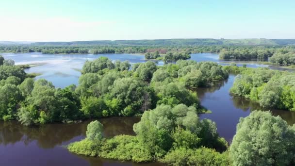 Islas en el Volga, vista aérea — Vídeo de stock