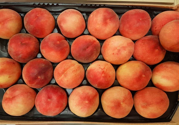 Perziken Krat Rijp Verse Rode Fruitige Achtergrond Bovenaanzicht — Stockfoto