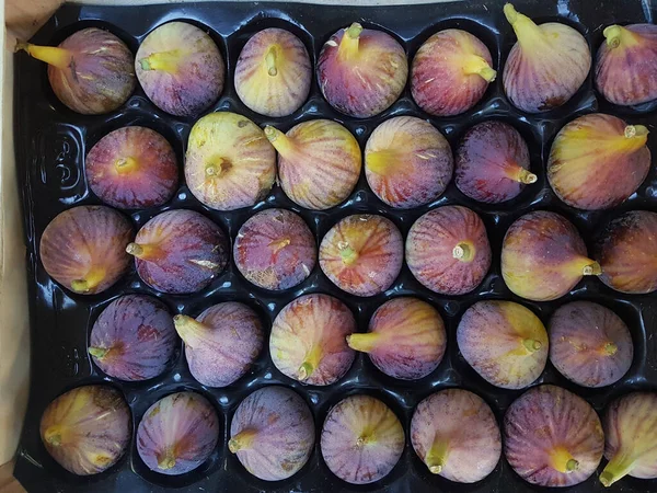 Füge Gyümölcsök Sok Élelmiszer Ládában — Stock Fotó