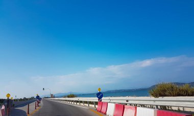 Aktio Yunanistan 'da otoyol trafik sinyalleri ileride dönüyor