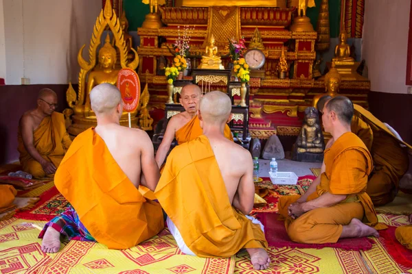 Monjes Budistas Religiosos Capilla — Foto de Stock