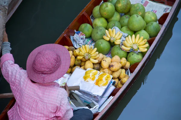 Exotic Fruits Sale Damnoen Saduak Floating Market — Stock Photo, Image