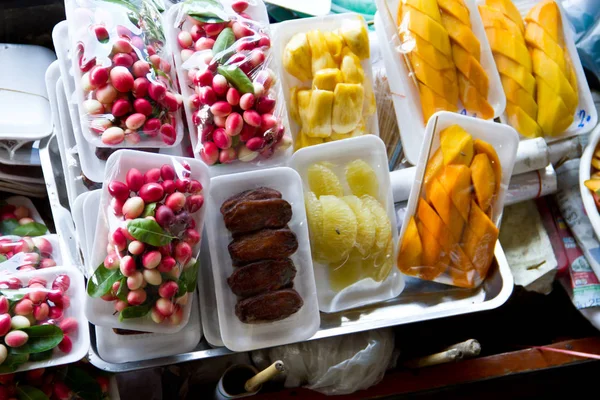 Egzotyczne Owoce Sprzedaż Damnoen Saduak Pływających Rynku — Zdjęcie stockowe
