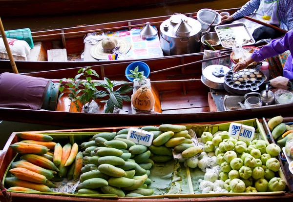 Exotic Fruits Sale Damnoen Saduak Floating Market — Stock Photo, Image