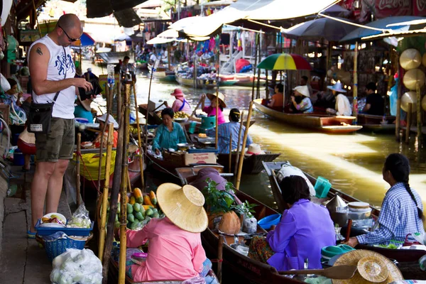 Damnoen Saduak Thailandia Aprile Mercato Galleggiante Damnoen Saduak — Foto Stock