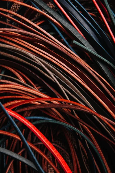 renkli deri knot, deri kalıntıları, dikey görüntü 