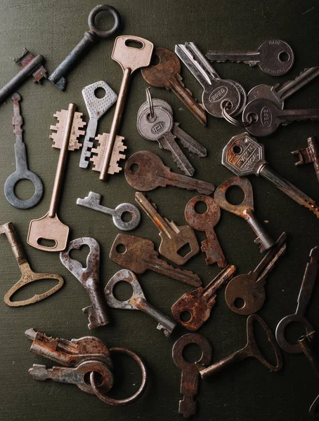 Leeftijd Roestig Ijzer Sleutels Met Corrode Bovenaanzicht — Stockfoto