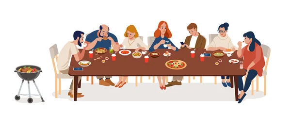 Collection d'amis mignons et de parents assis à des tables et mangeant différents délicieux repas. Ensemble d'hommes et de femmes essayant la nourriture savoureuse à l'extérieur. Illustration vectorielle colorée dans un style de dessin animé plat — Image vectorielle