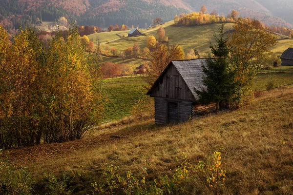 Bela paisagem na temporada de outono com cores incríveis. Simon... , — Fotografia de Stock