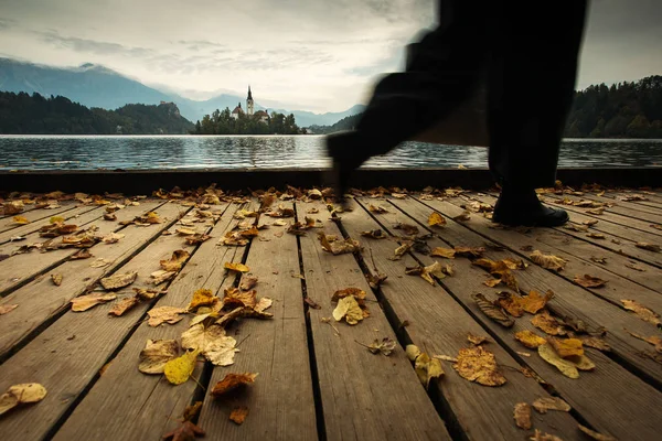 Vista Panorâmica Incrível Bled Lake Eslovênia Outono Com Belas Nuvens — Fotografia de Stock