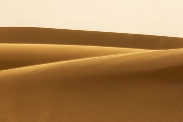 Στην Ανατολή Του Ηλίου Της Ερήμου Σαχάρα Όμορφες Γραμμές Και — Φωτογραφία Αρχείου
