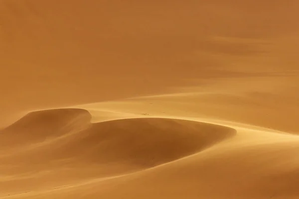 Woestijn Sahara Met Mooie Lijnen Kleuren Bij Zonsopgang Merzouga Marokko — Stockfoto