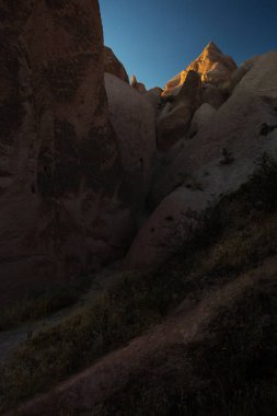 İnanılmaz oluşumları ve vadileri ile Kapadokya'nın güzel manzara