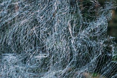 Eski balık ağı ile arka plan görünümünü kapat