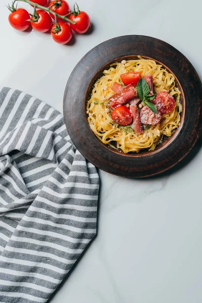 Elevated View Pasta Mint Leaves Jamon Cherry Tomatoes Covered Parmesan — Stock Photo, Image