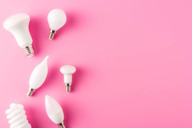 ampulleri türleri üstten görünüm pembe bir arka plan üzerinde 