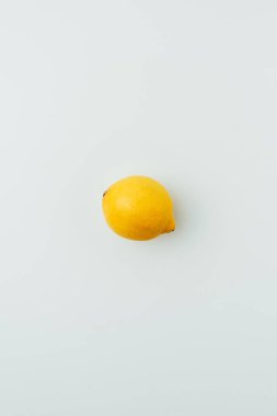 Grey bir sarı limon, üstten görünüm