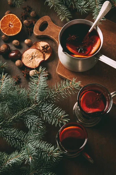 Hot Mulled Wine Saucepan Glass Cups Spices Wooden Background Fir — Stock Photo, Image