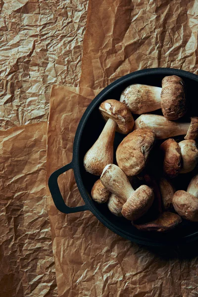 Top View Raw Delicious Boletus Edulis Mushrooms Pan Perchment Paper — Stok Foto